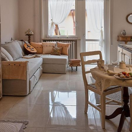 Ave Home Luino Esterno foto