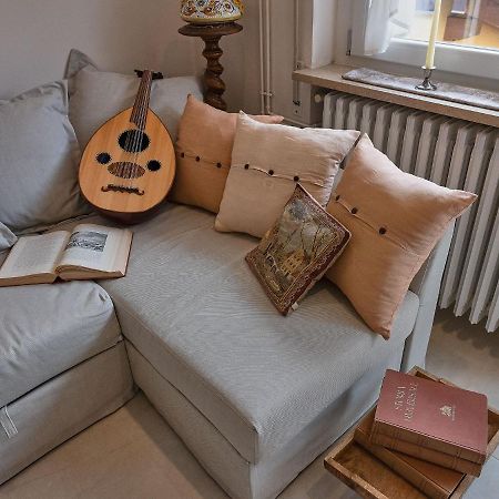 Ave Home Luino Esterno foto