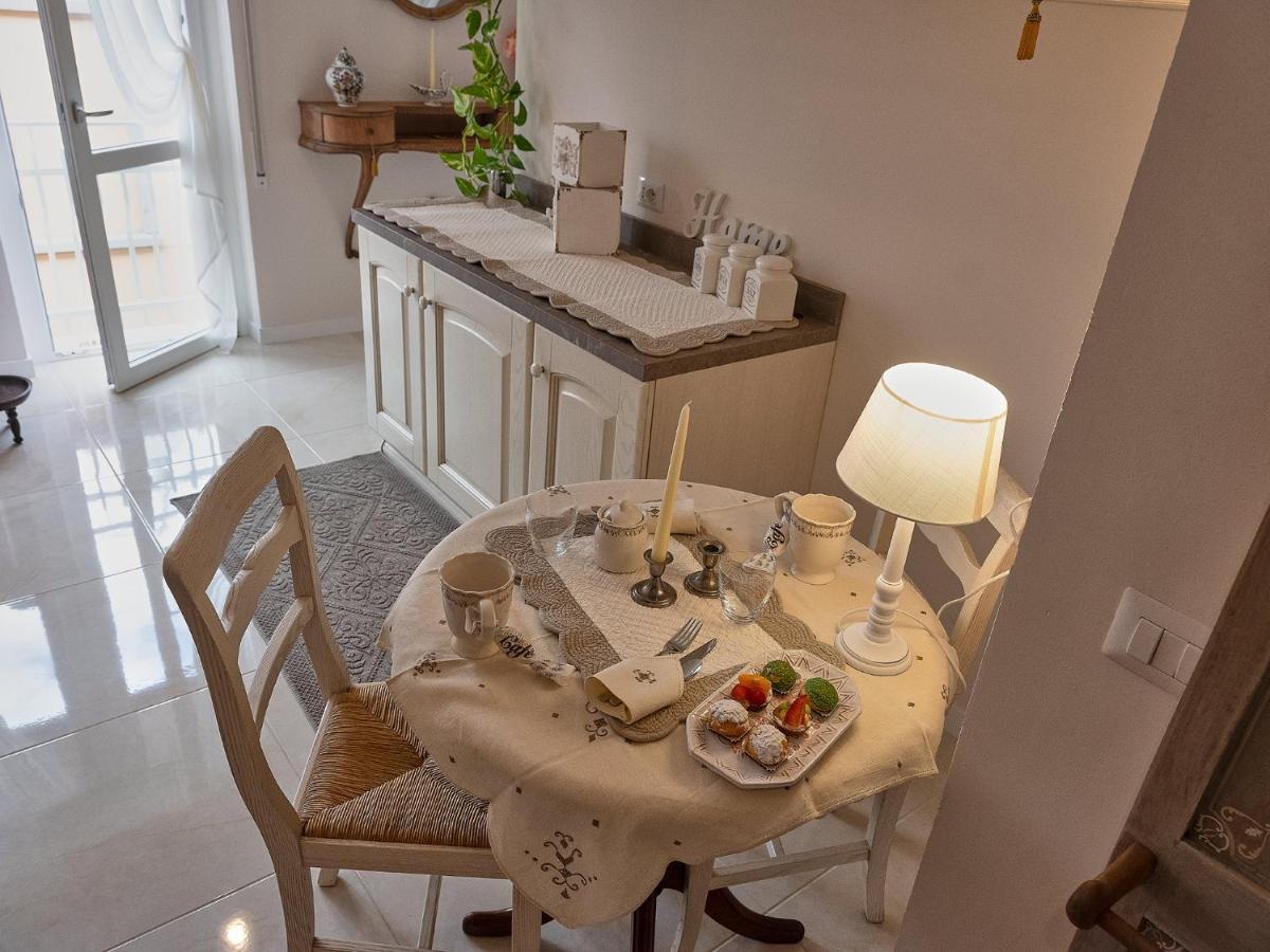 Ave Home Luino Esterno foto