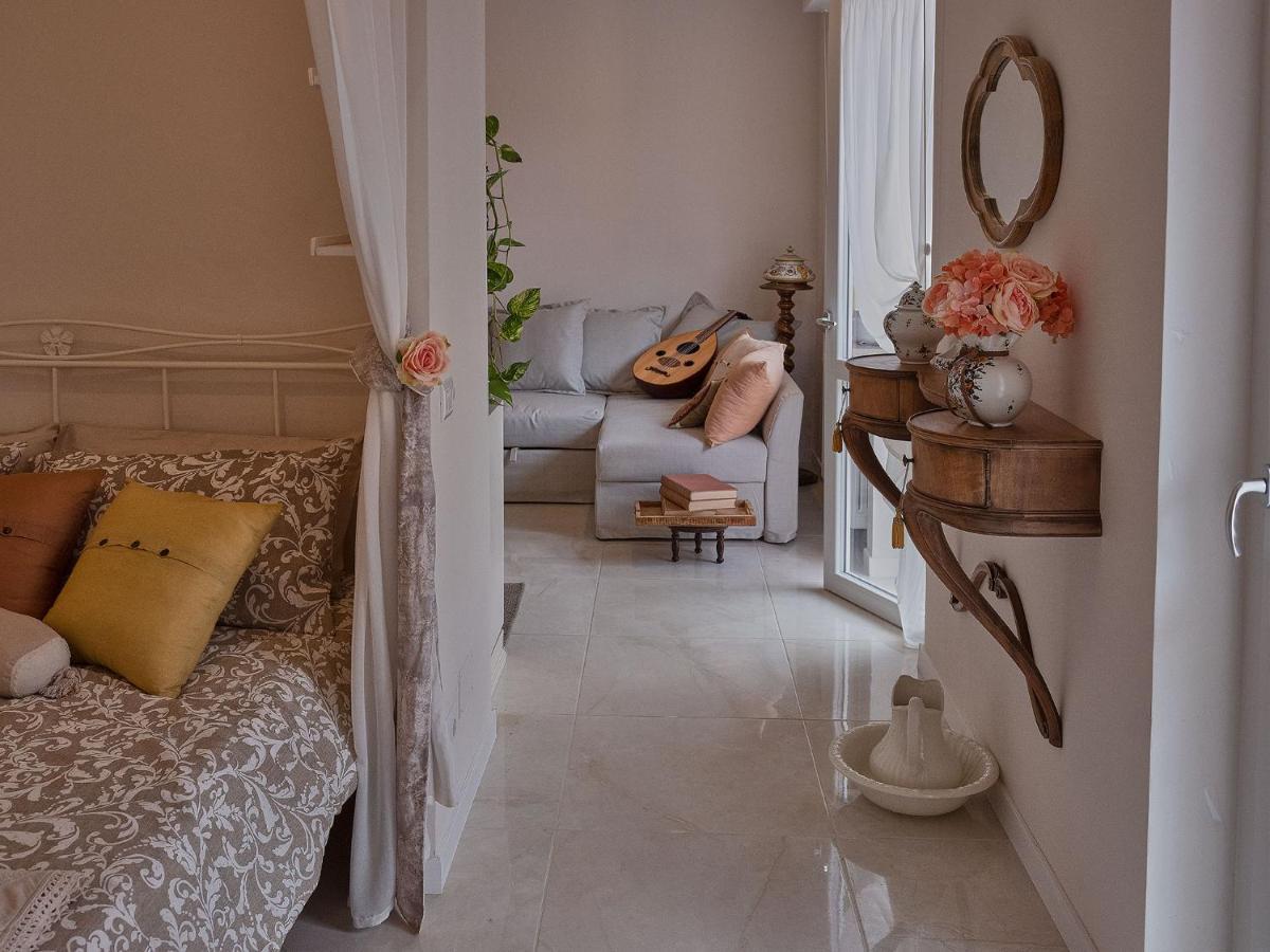 Ave Home Luino Esterno foto