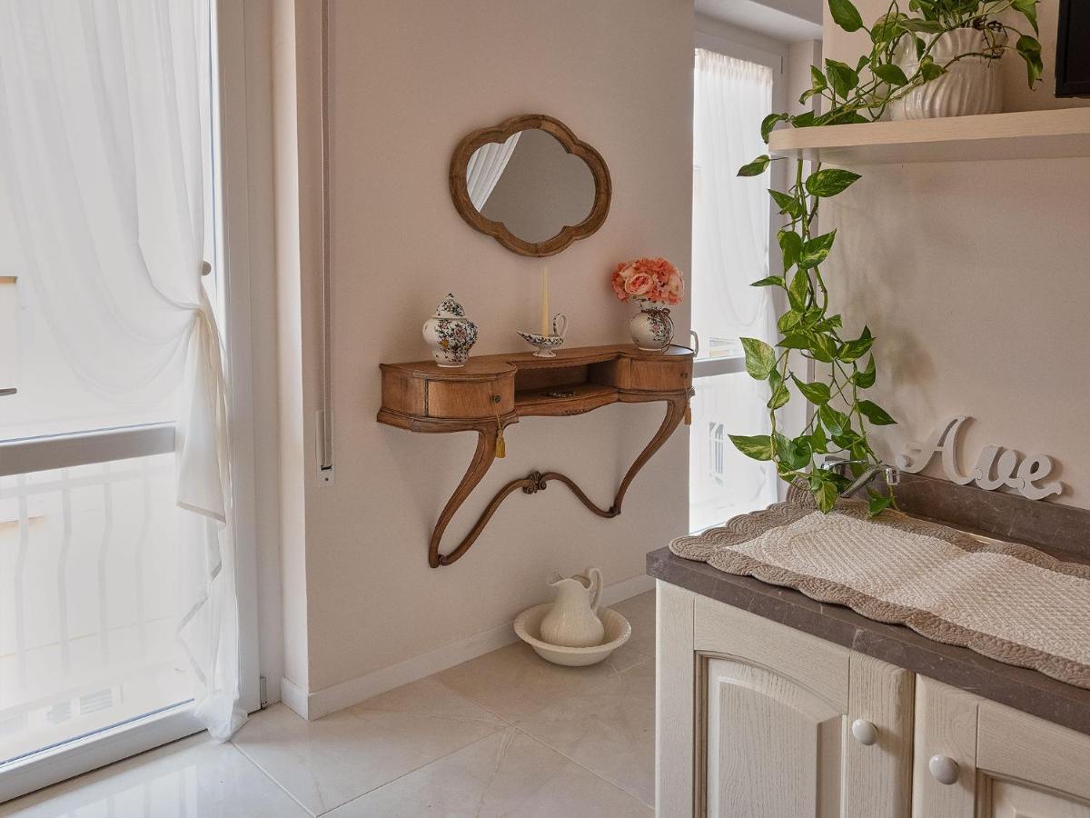 Ave Home Luino Esterno foto